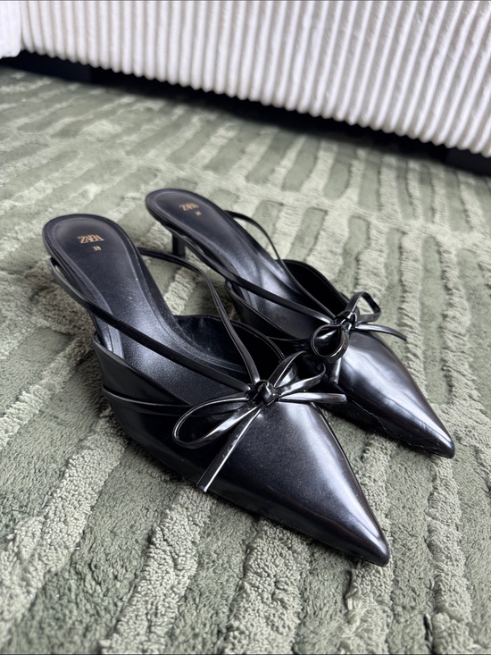 Zara Shoes - Zara Black Pointed Bow Slingback Mules